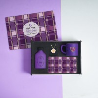 Kadınlar Günü Hediye Seti – Ahşap Kutu, Kolonya, Sunumlu Fincan,Kolye